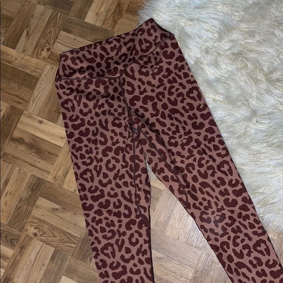 Balance Athletica Limited Edition Cheetah - Picture 5 of 7